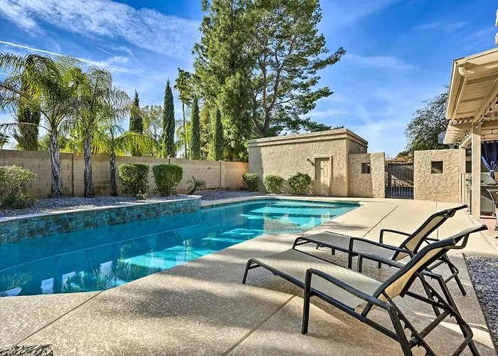 Near Golf! Snowbird Poolside Escape In Scottsdale Holiday home