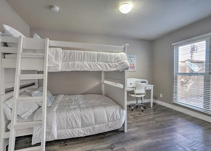 Near Golf! Snowbird Poolside Escape In Scottsdale Holiday home Phoenix