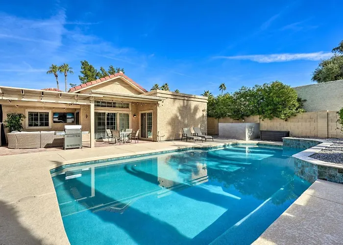 Near Golf! Snowbird Poolside Escape In Scottsdale Holiday home Phoenix