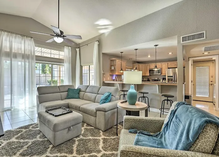 Near Golf! Snowbird Poolside Escape In Scottsdale Holiday home *