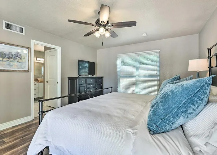 Holiday home Near Golf! Snowbird Poolside Escape In Scottsdale *