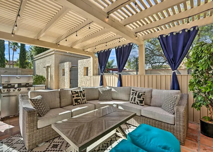 Near Golf! Snowbird Poolside Escape In Scottsdale Holiday home *